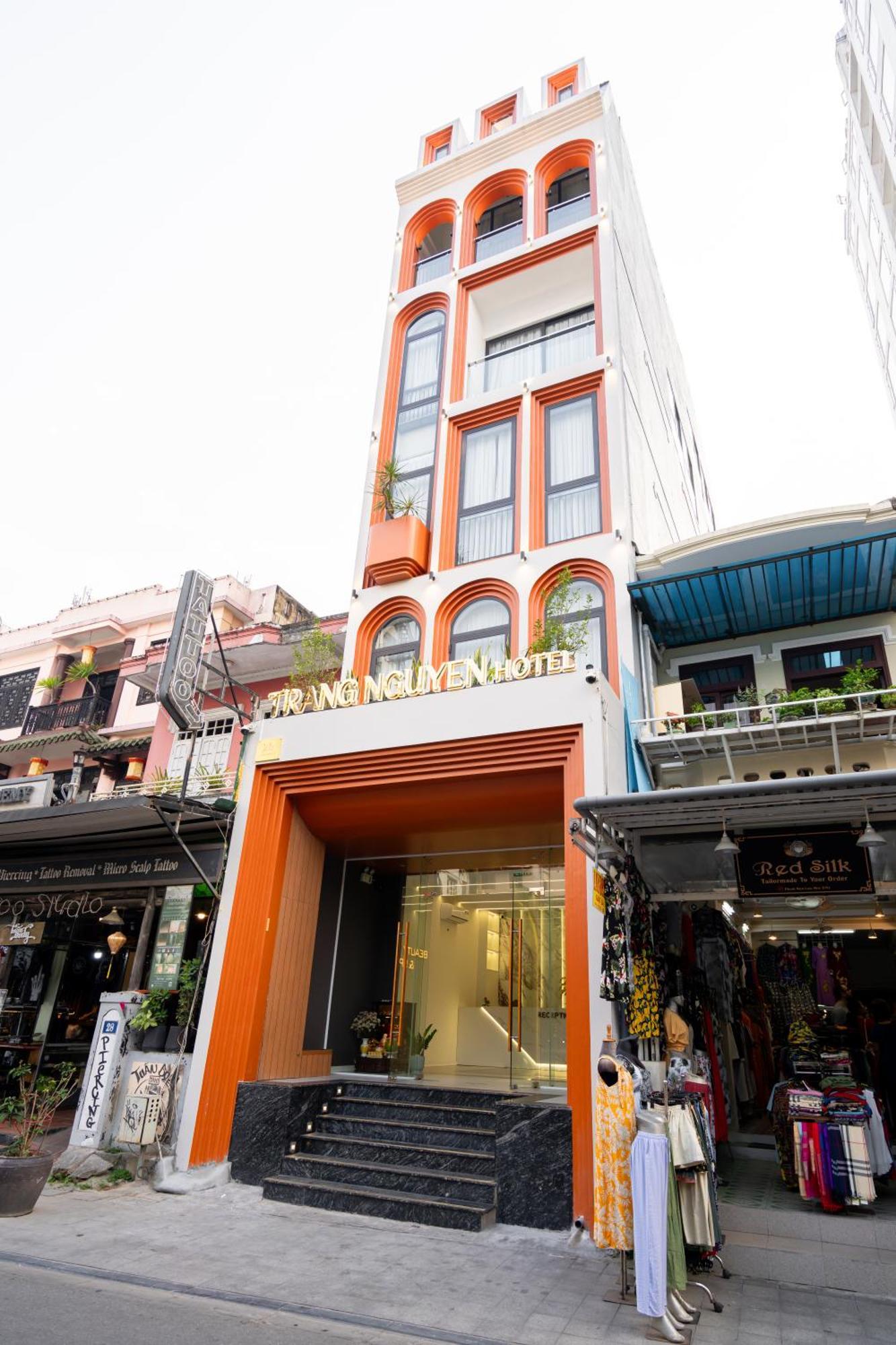 Trang Nguyen Hue Hotel Exterior photo