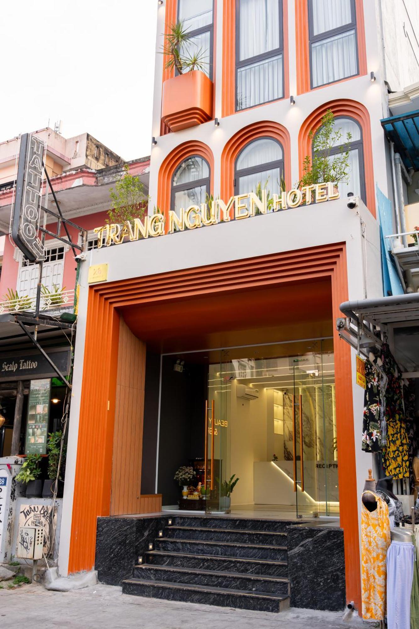 Trang Nguyen Hue Hotel Exterior photo