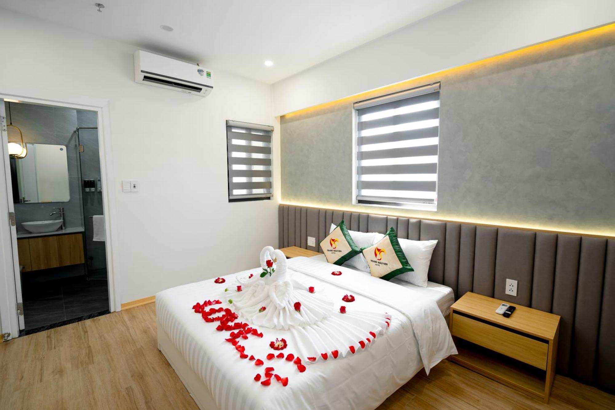 Trang Nguyen Hue Hotel Exterior photo