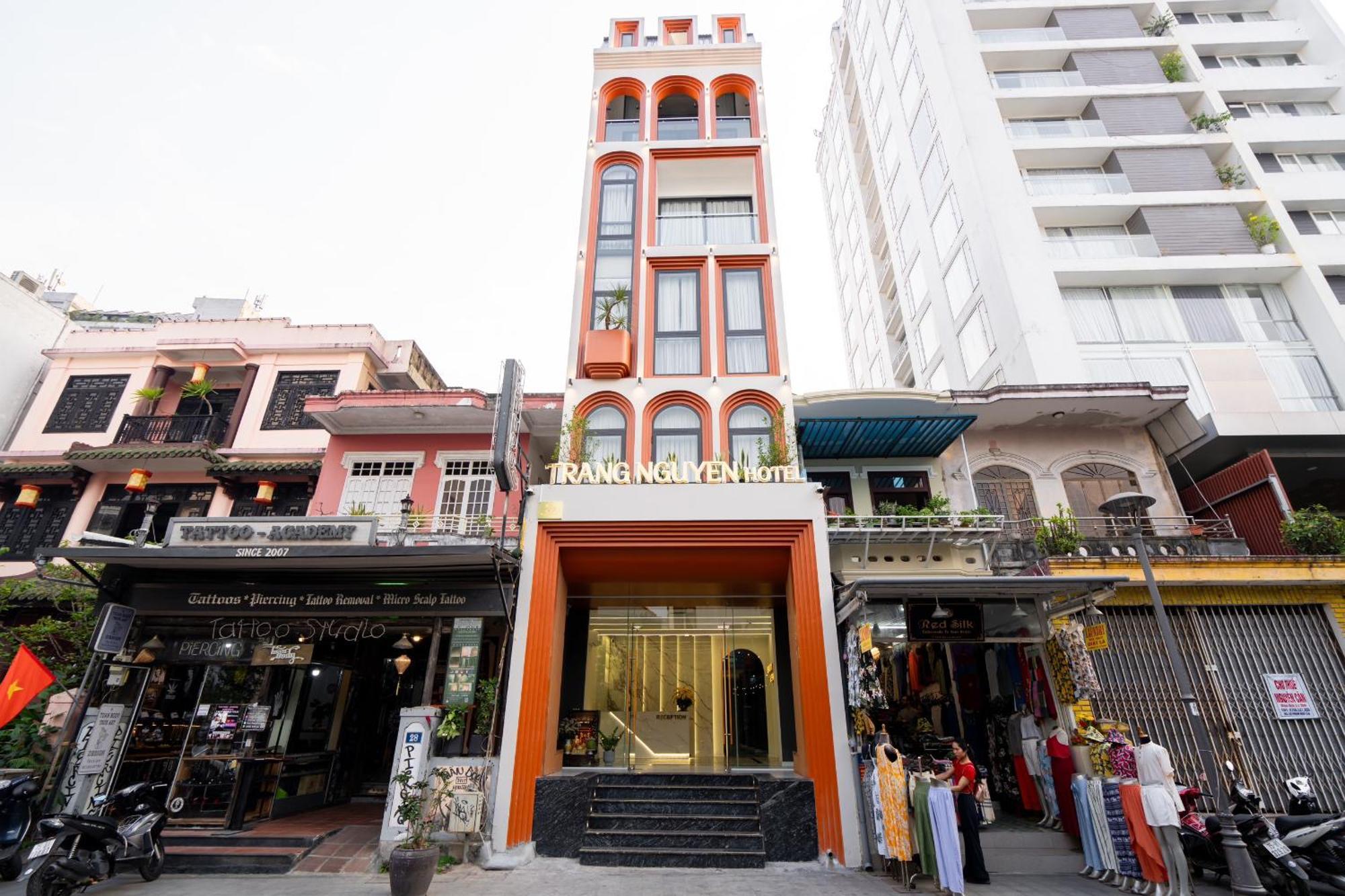 Trang Nguyen Hue Hotel Exterior photo